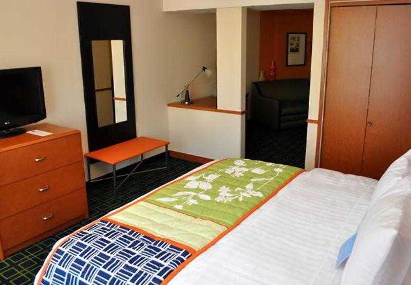 Fairfield Inn & Suites Seattle Bremerton Buitenkant foto