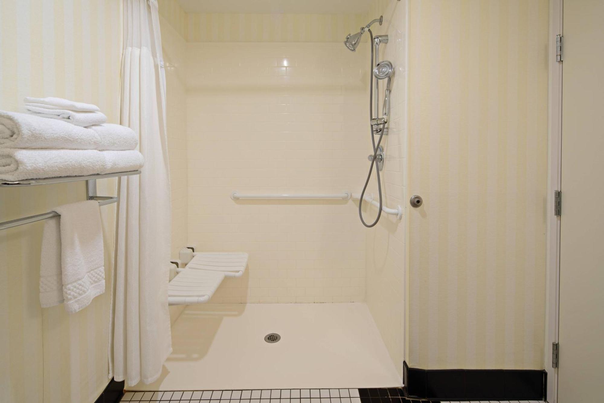 Fairfield Inn & Suites Seattle Bremerton Buitenkant foto
